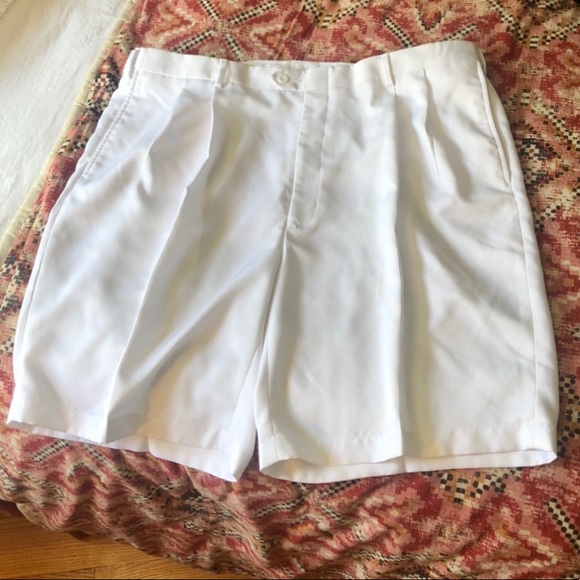 Jos. A. Bank Traditional Fit Pleaded Front Shorts - Picture 7 of 7
